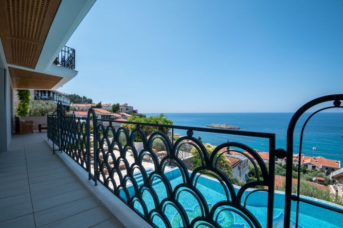 Image No.18-15 Bed Villa for sale