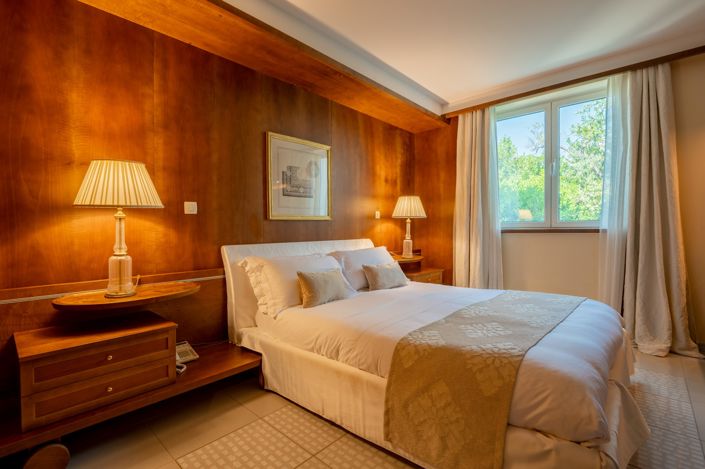 Image No.19-15 Bed Villa for sale