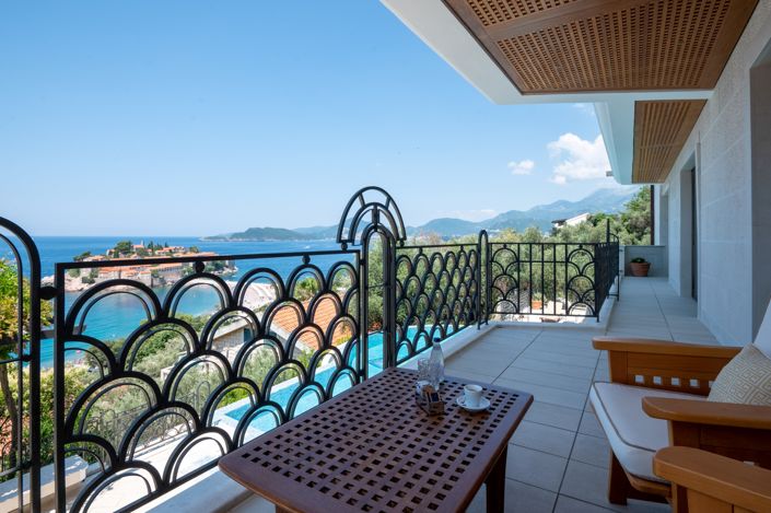 Image No.22-15 Bed Villa for sale