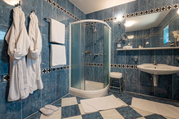 Image No.26-15 Bed Villa for sale