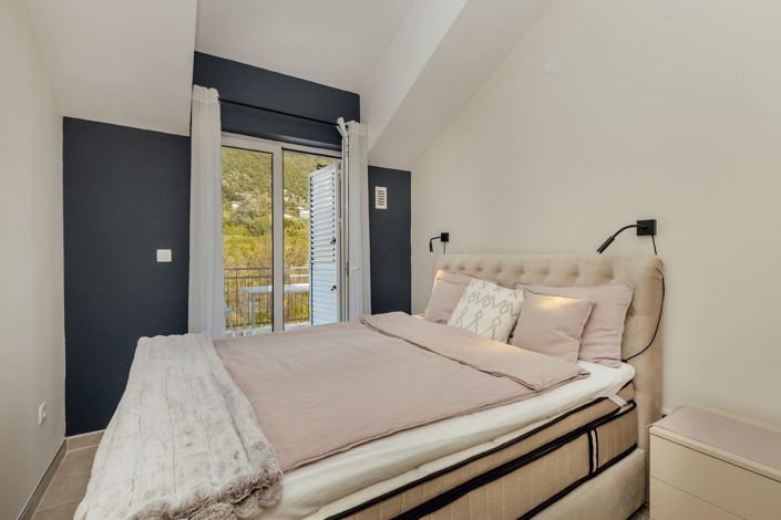 Image No.9-3 Bed Apartment for sale