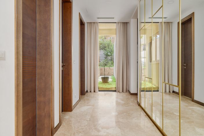 Image No.20-Villa de 5 chambres à vendre à Dobrota