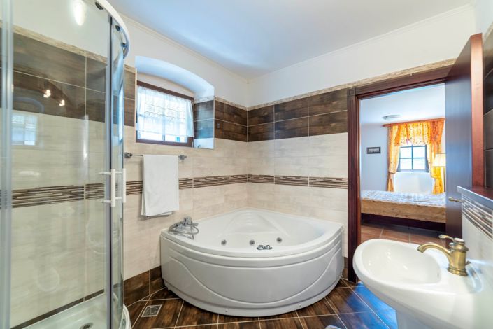 Image No.18-3 Bed Apartment for sale