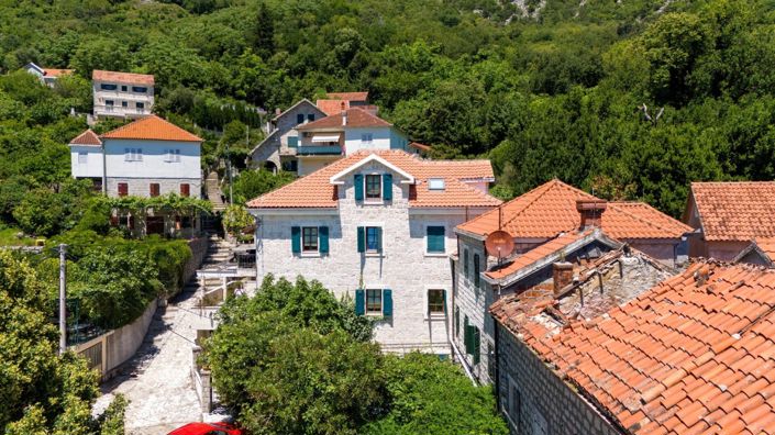 Image No.3-Appartement de 3 chambres à vendre à Kotor