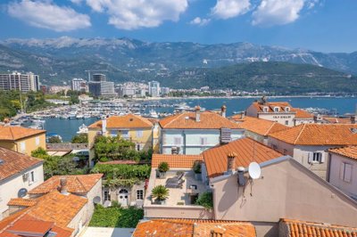 1-exclusive-duplex-apartment-old-town-budva-1