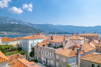 3-exclusive-duplex-apartment-old-town-budva
