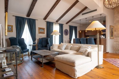 8-exclusive-duplex-apartment-old-town-budva