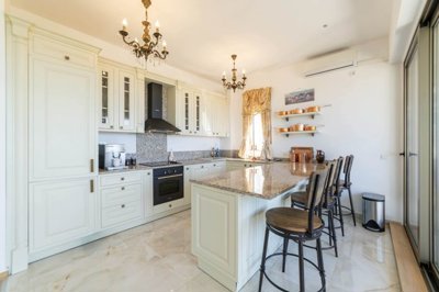 6-tivat-mazina-three-bedroom-furnished-apartm