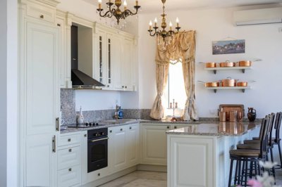 8-tivat-mazina-three-bedroom-furnished-apartm