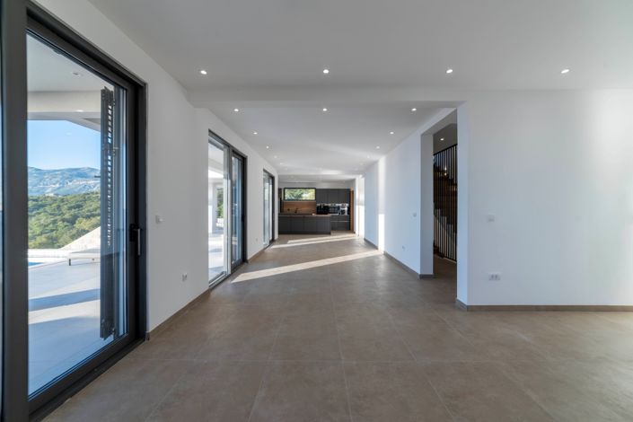 Image No.11-2 Bed Villa for sale