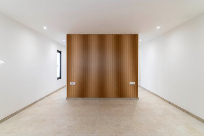 Image No.17-2 Bed Villa for sale