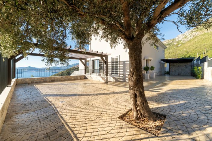 Image No.28-2 Bed Villa for sale