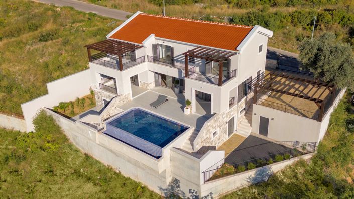 Image No.5-2 Bed Villa for sale