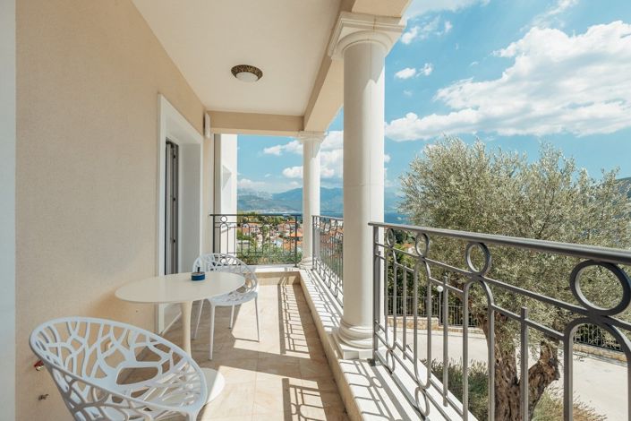 Image No.8-3 Bed Apartment for sale