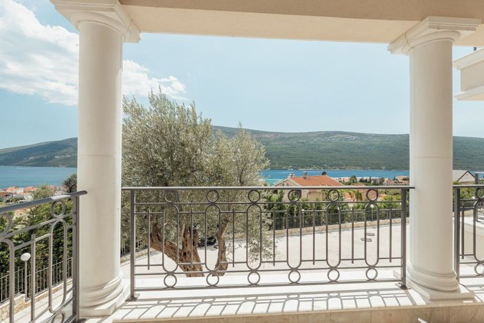 Image No.9-3 Bed Apartment for sale