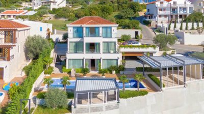 5-exclusive-3-bdr-villa-in-sveti-stefan-area