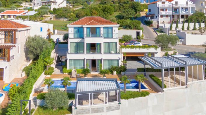 Image No.8-3 Bed House for sale