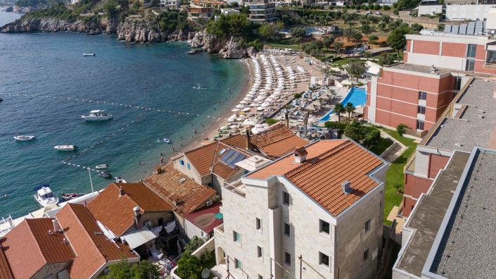 Image No.1-Un hôtel de 10 chambres à vendre à Budva