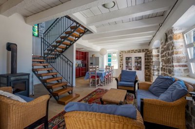 8-herceg-novi-rose-historical-stone-villa-old