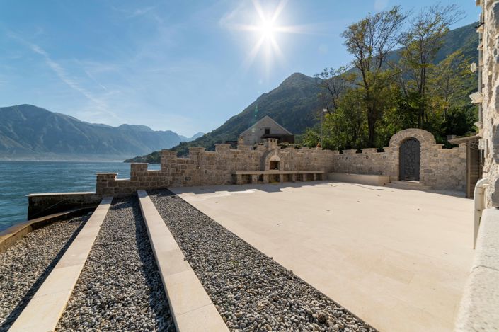 Image No.20-9 Bed Hotel for sale