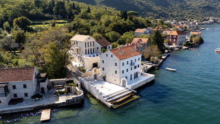 Image No.24-9 Bed Hotel for sale