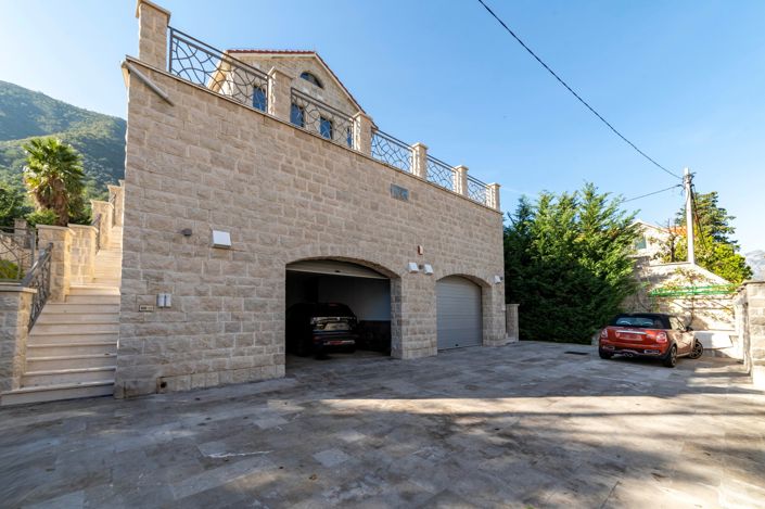 Image No.6-9 Bed Hotel for sale