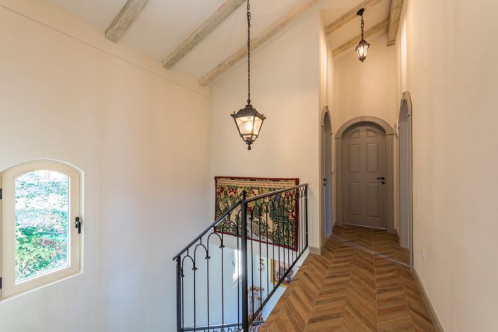 Image No.19-Villa de 4 chambres à vendre à Monténégro