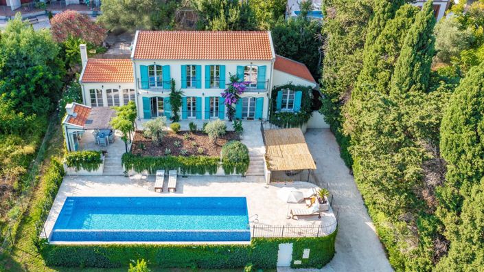 Image No.2-Villa de 4 chambres à vendre à Monténégro