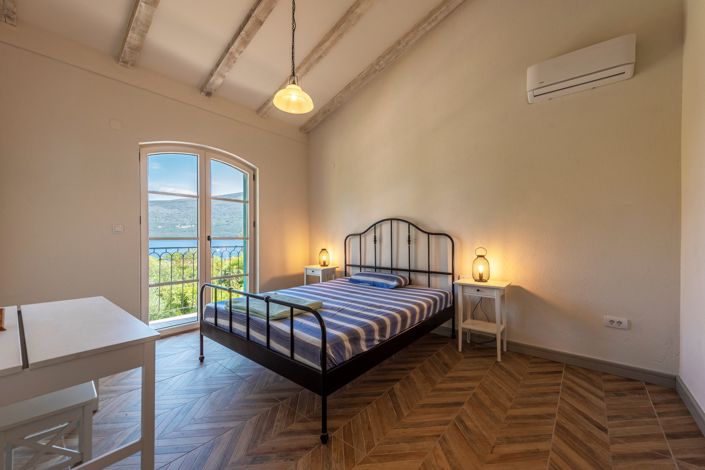 Image No.20-Villa de 4 chambres à vendre à Herceg Novi