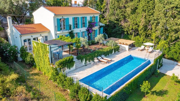 Image No.3-Villa de 4 chambres à vendre à Monténégro