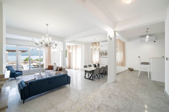 Image No.14-4 Bed Villa for sale