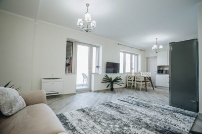 5-krasici-waterfront-villa-with-3-apartments