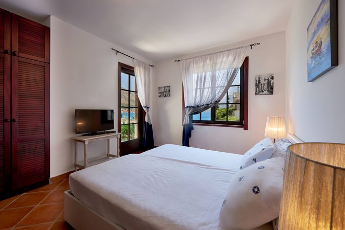 Image No.12-4 Bed Villa for sale