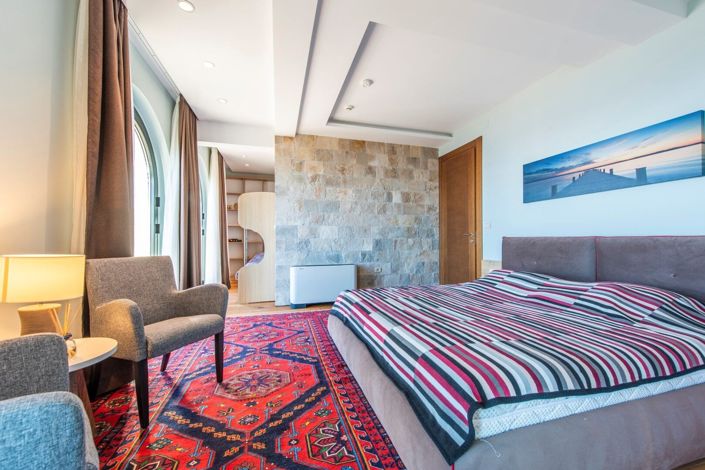 Image No.23-6 Bed Villa for sale