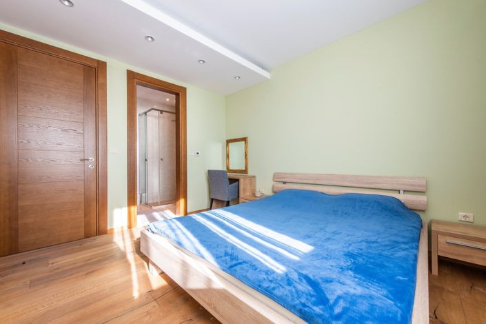 Image No.24-6 Bed Villa for sale