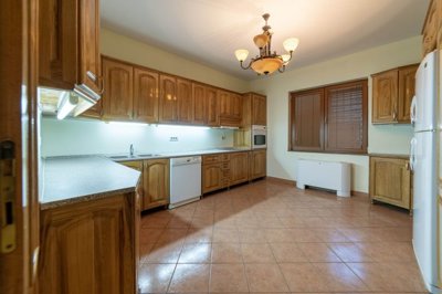 12-podgorica-velje-brdo-family-eight-bedroom-