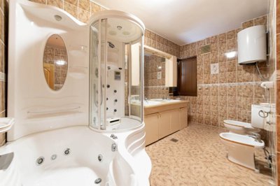 13-podgorica-velje-brdo-family-eight-bedroom-