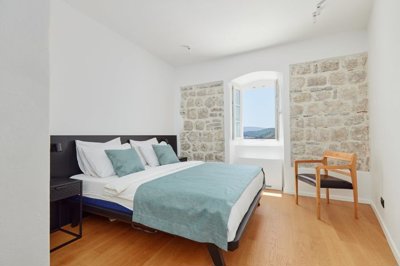 10-kotor-perast-renovated-stone-house-with-sp