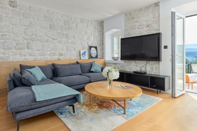 4-kotor-perast-renovated-stone-house-with-spa
