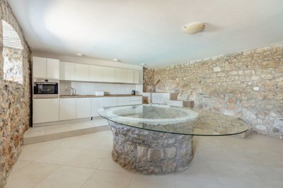 9-authentic-stone-house-lustica-zabrdje