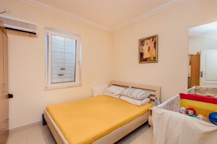 Image No.16-3 Bed Commercial for sale