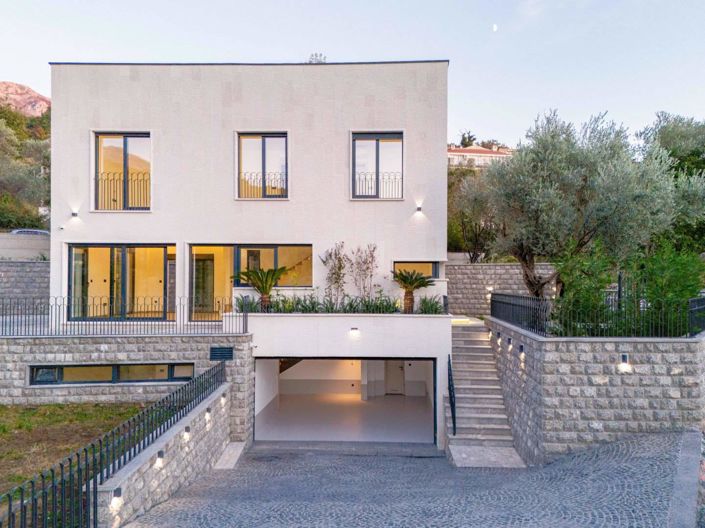 Image No.3-Maison de 3 chambres à vendre à Budva