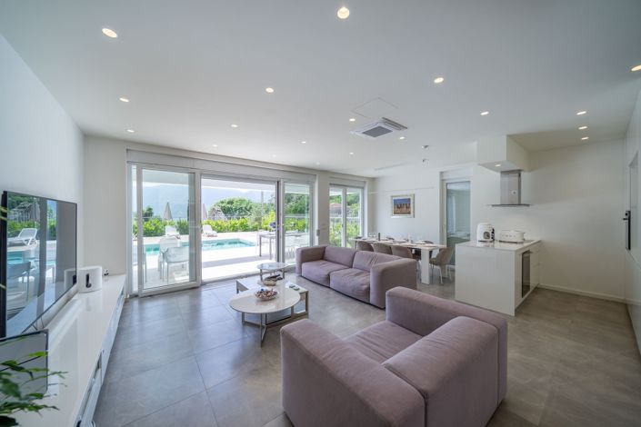 Image No.8-Maison de 3 chambres à vendre à Kotor