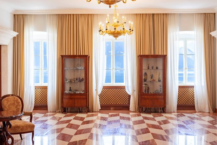 Image No.11-7 Bed Villa for sale