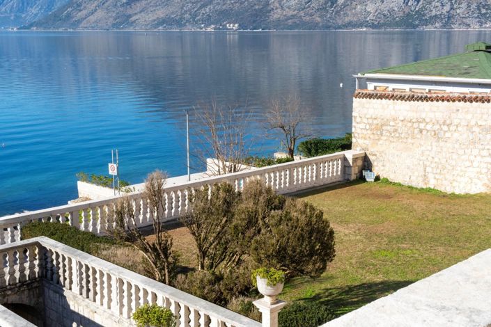 Image No.20-7 Bed Villa for sale