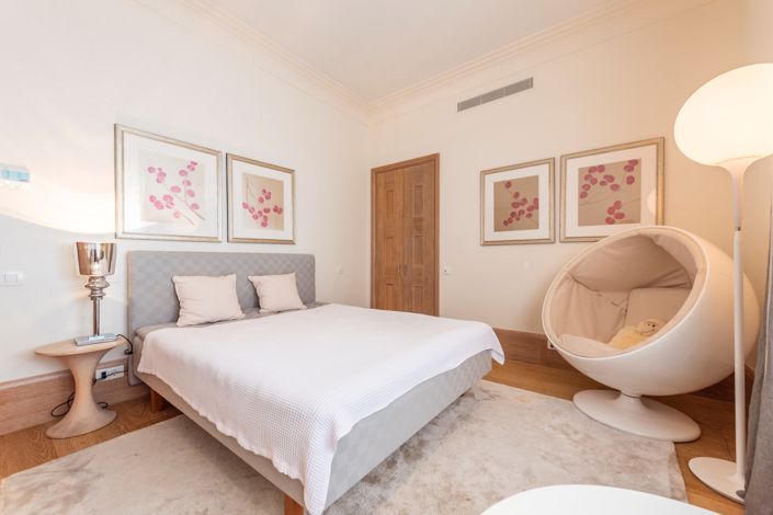 Image No.15-4 Bed Apartment for sale