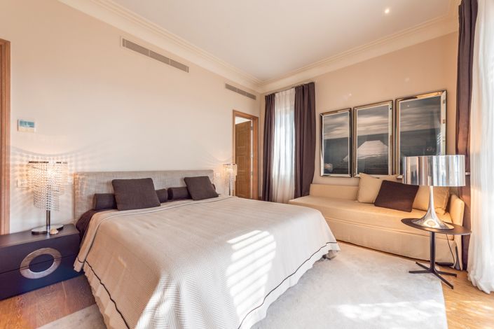 Image No.17-4 Bed Apartment for sale