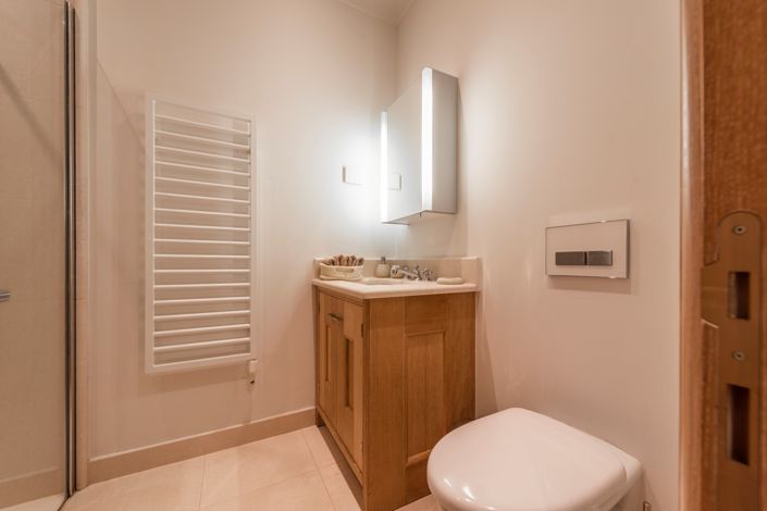 Image No.20-4 Bed Apartment for sale