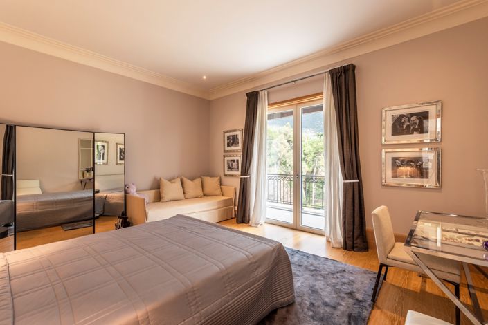 Image No.24-4 Bed Apartment for sale