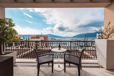2-tivat-porto-montenegro-four-bedroom-penthou